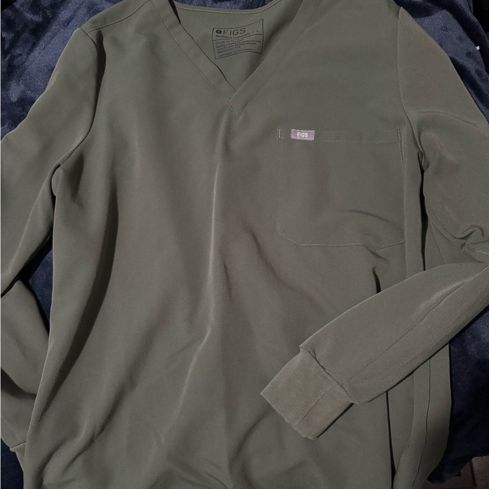 Figs set olive green